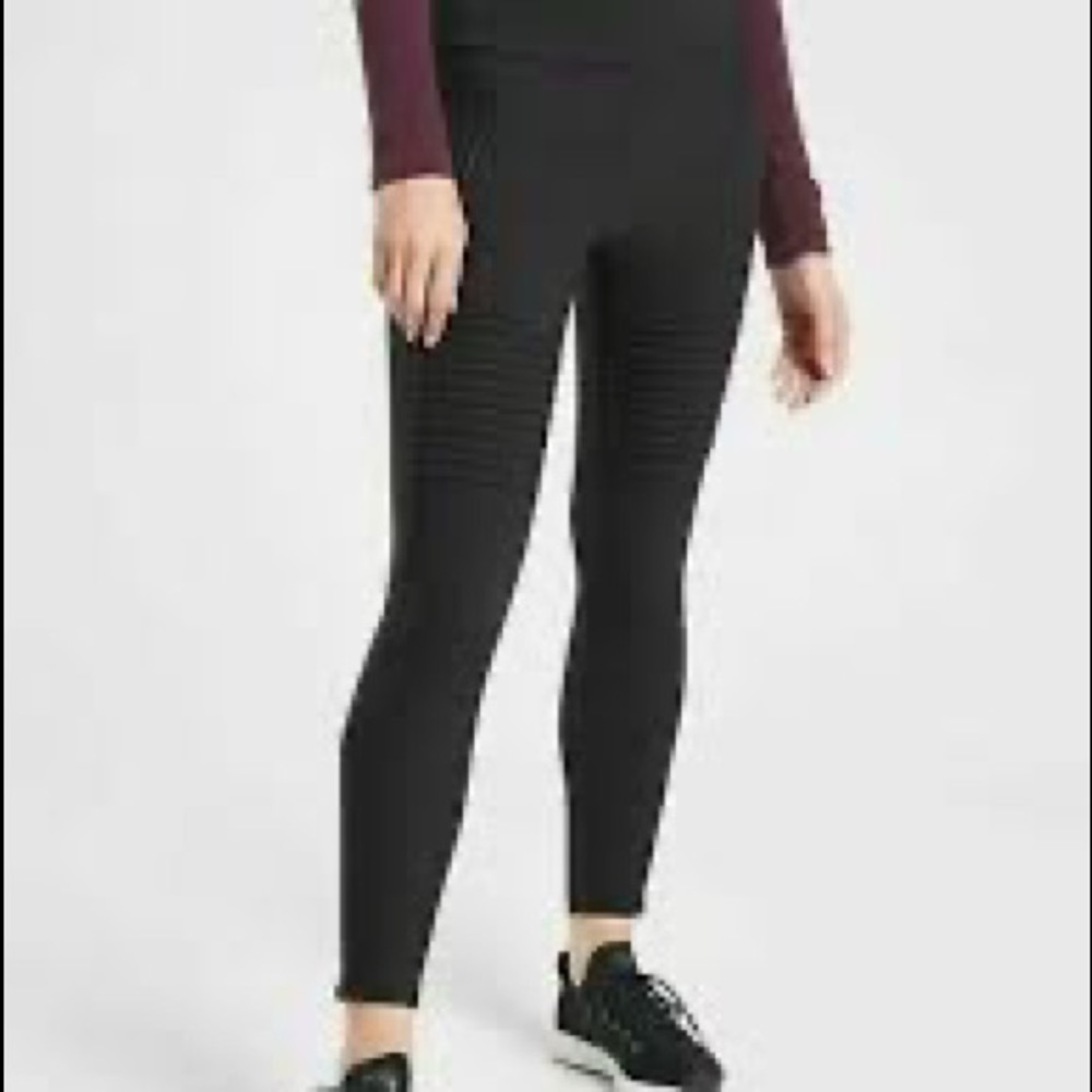Athleta Headlands Hybrid Moto tight Jogger SZ 6